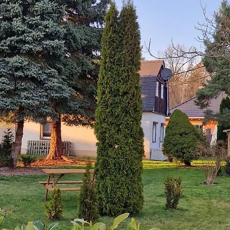 Kleines Haus Am Wald, Garten, Citybahnanbindung Chemnitz